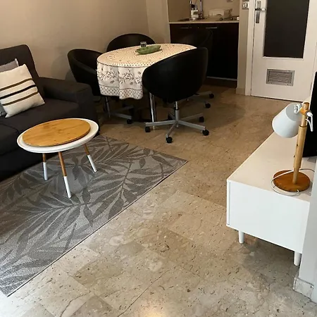 En Bord De - Zone Pietonne 아파트 *